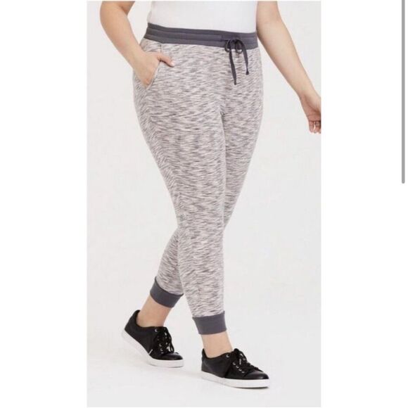 Torrid Classic Fit Jogger French Terry Mid-Rise Pant 2X - Picture 1 of 8